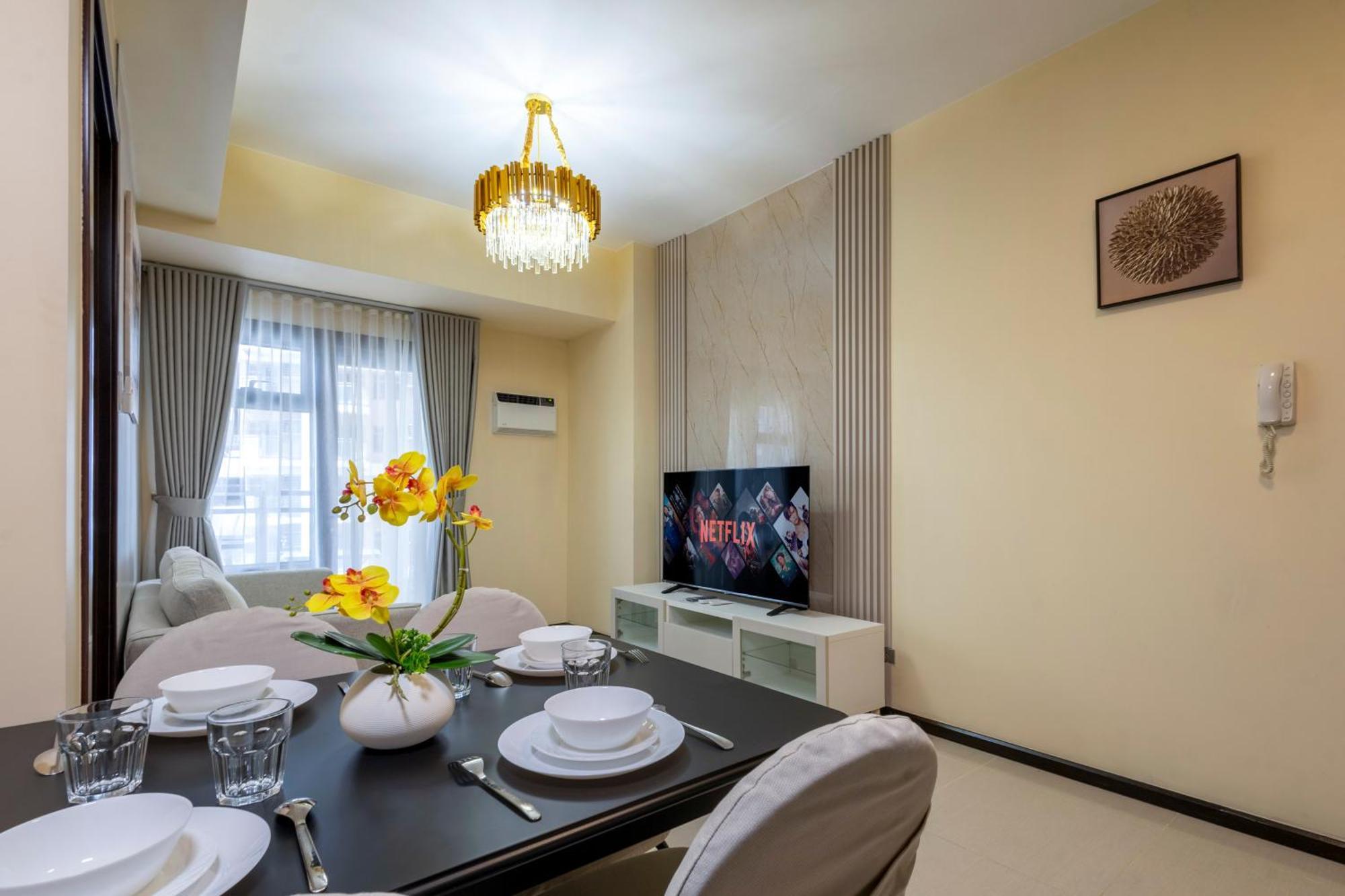 Aparthotel The Radiance Manila Bay Pasay Exterior foto